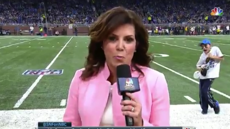 Young Kickoff Tee Kid Videobombs Nbc's Michele Tafoya - Cbssports.com