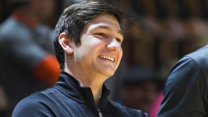 graysonallensuspensioncoachksurgery.jpg