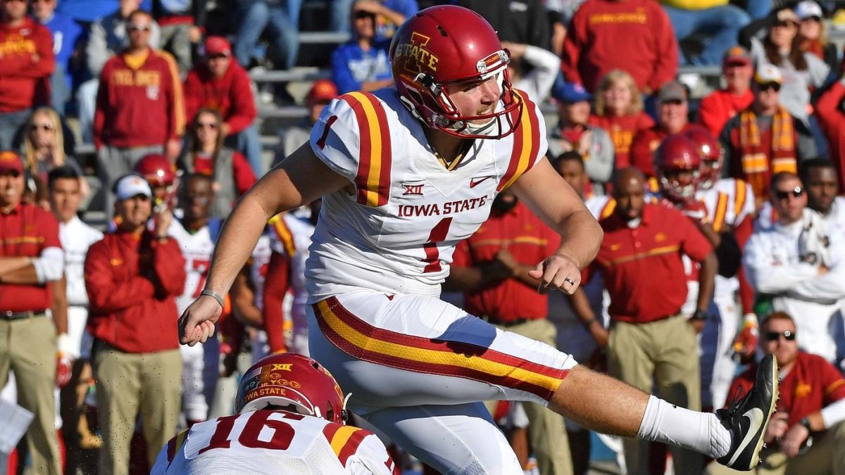 LOOK: All-Big 12 college kicker trolls haters by publishing fan tweets ...