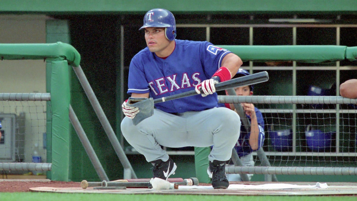 Let s estimate how many times ivan rodriguez squatted in his career