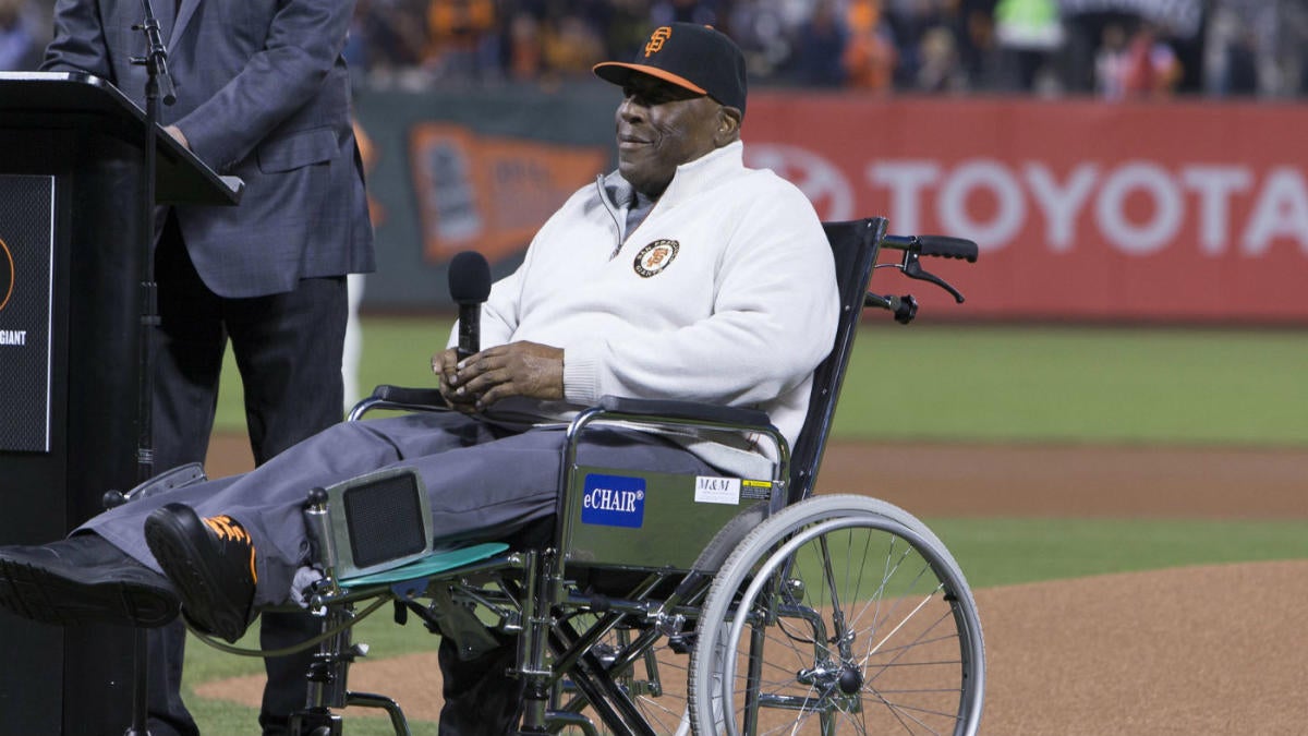 President Obama pardons Willie McCovey of tax evasion charges