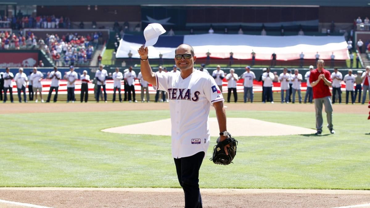 Ivan Rodriguez To Retire With Texas Rangers On Monday - SB Nation Dallas