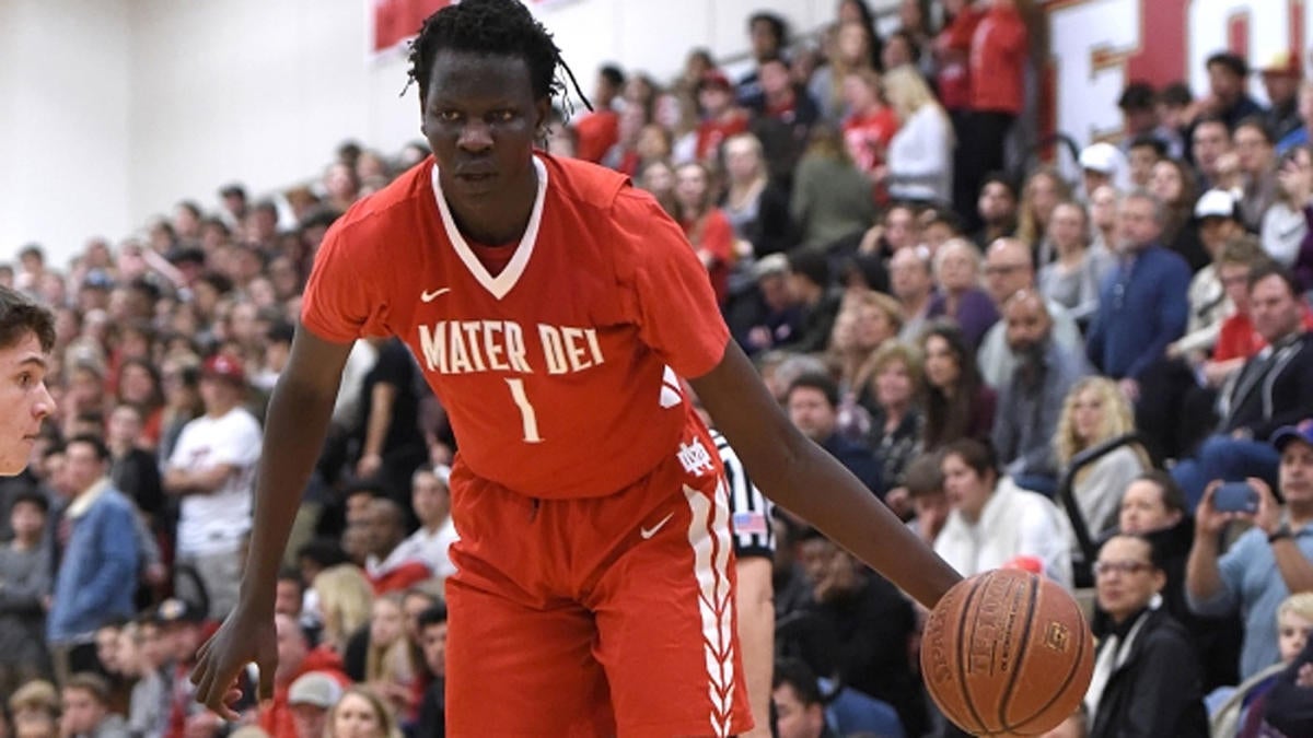 Manute Bol's son looks to follow in his father's very large footsteps - The  Washington Post