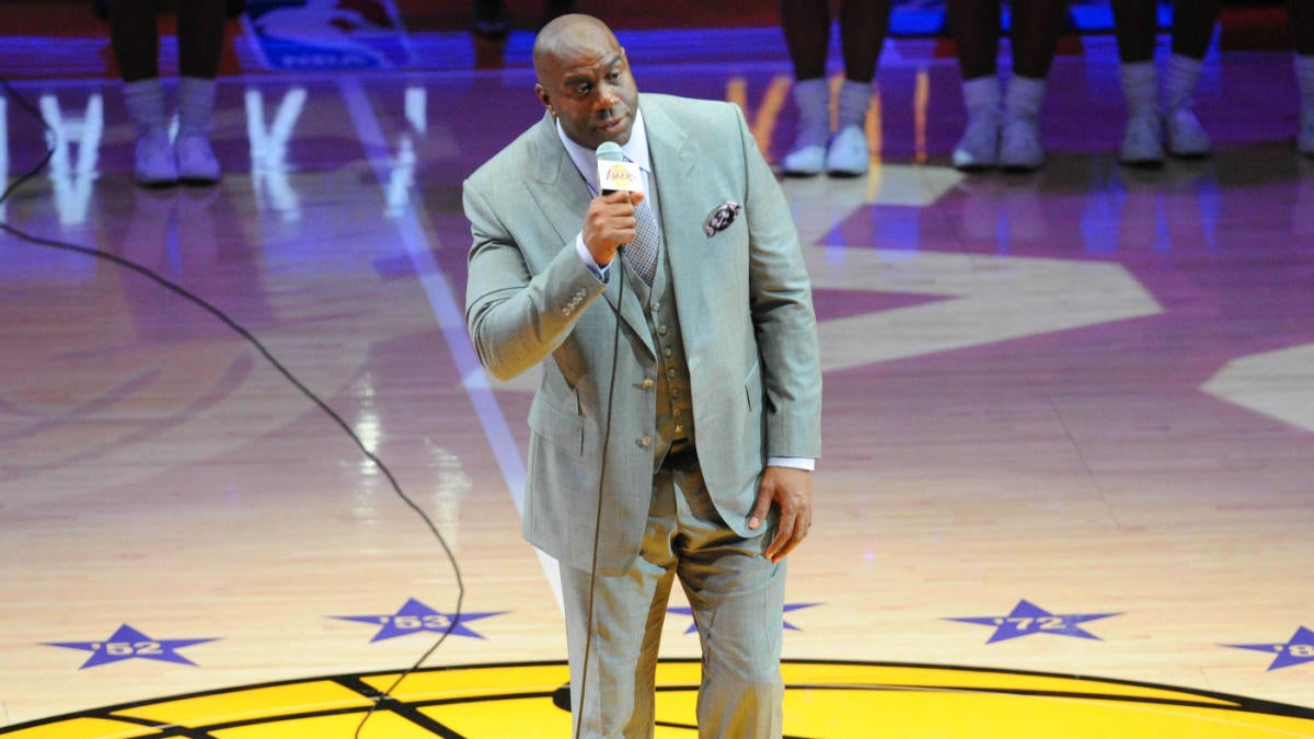 Magic Johnson to serve as Lakers' GM until trade deadline passes