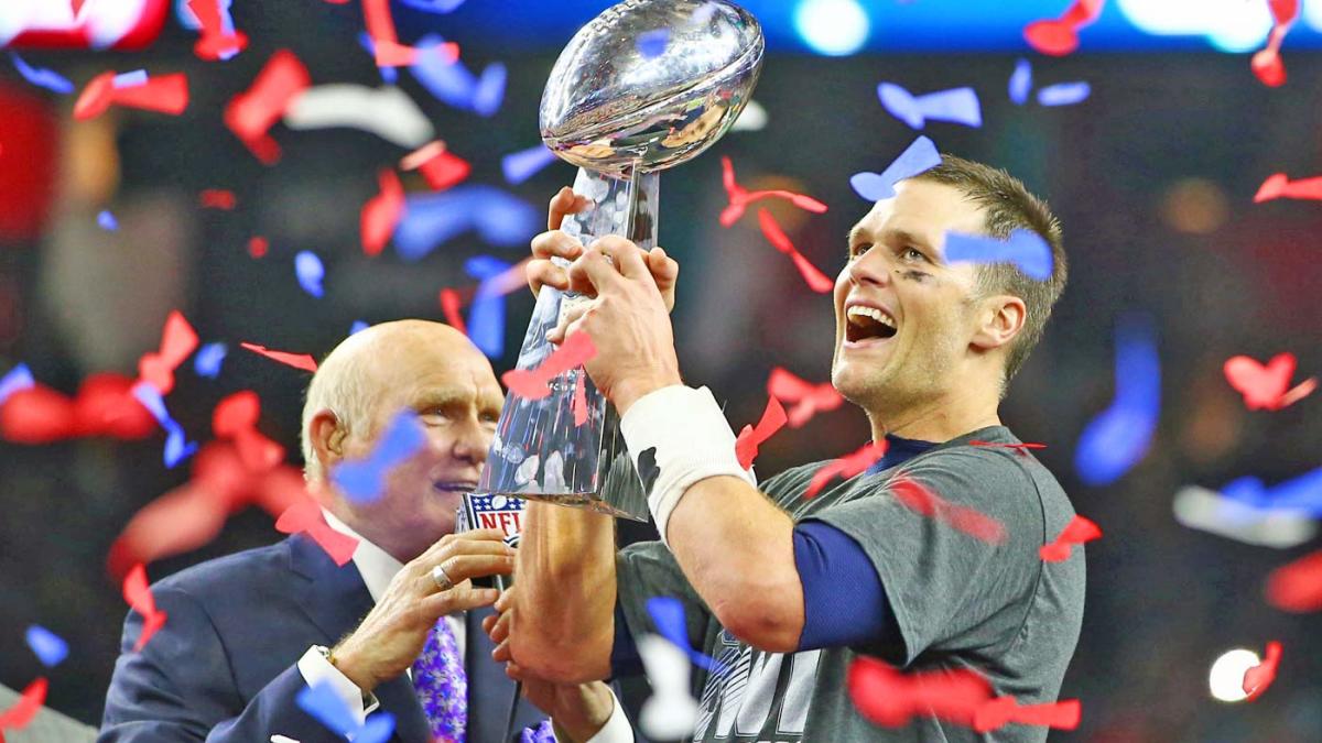 LOOK: Patriots' Super Bowl ring has 283 diamonds for the 28-3