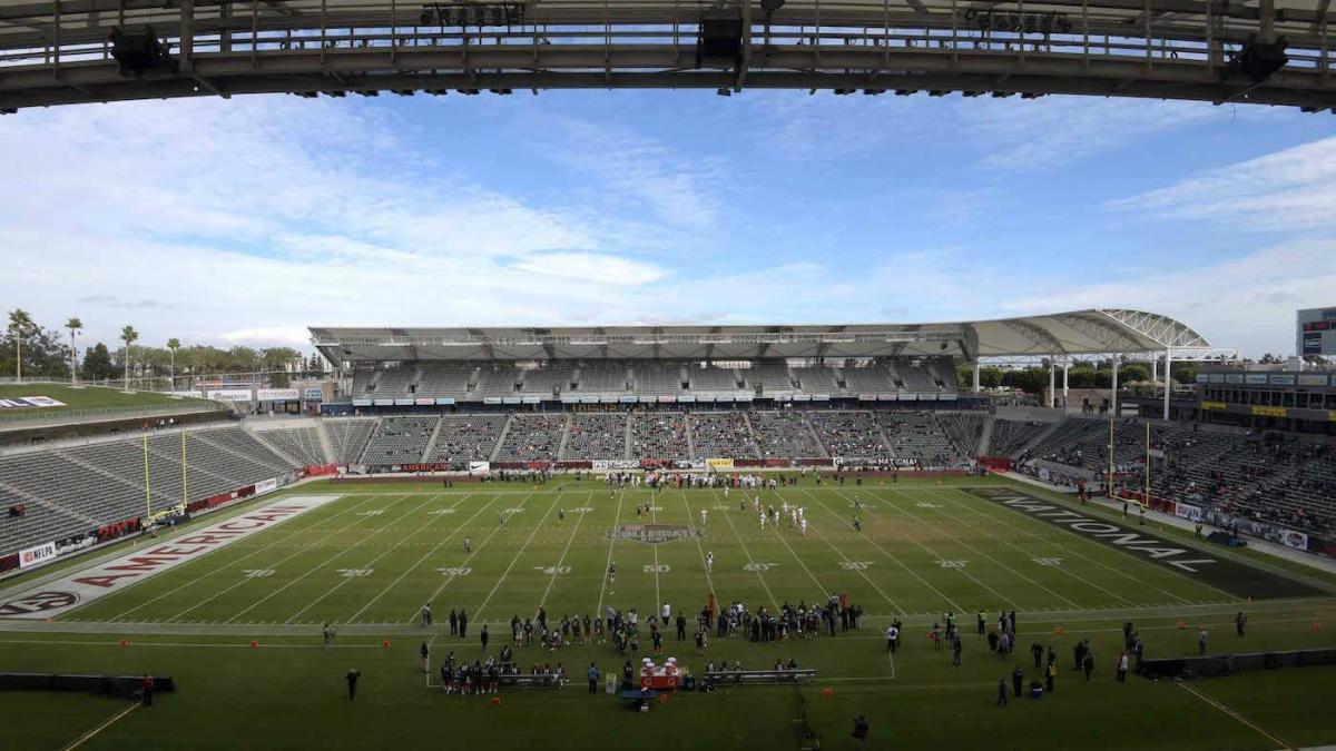 Chargers jack up season ticket prices for first year at 30,000-seat StubHub  Center 