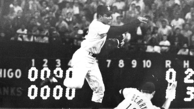 Ruben Amaro Sr., Infielder for Star-Crossed '64 Phillies, Dies at