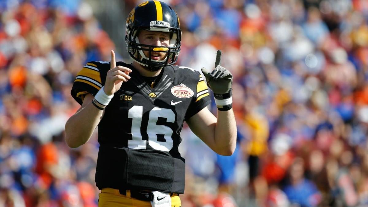 C.J. Beathard: 'I'm the best QB in this draft'