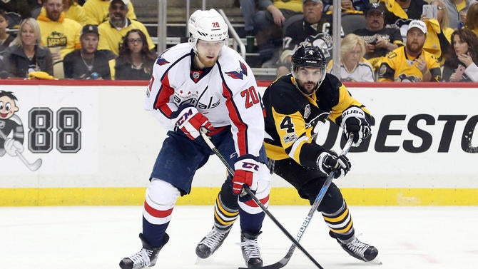 briandumoulinpenguinsbestdefensiveplayer.jpg