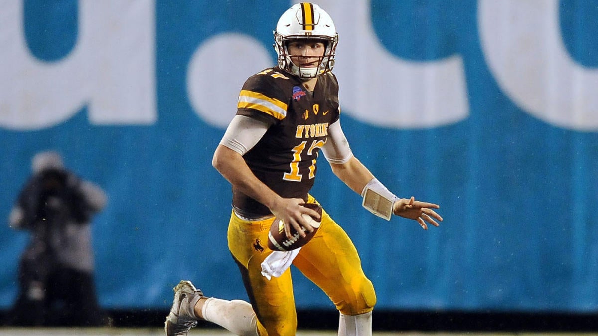 Wyoming's Josh Allen Outshines Everyone in QB Drills at the NFL