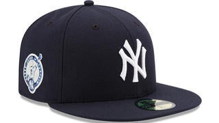 PHOTO: Derek Jeter to receive bronzed Yankees hat 