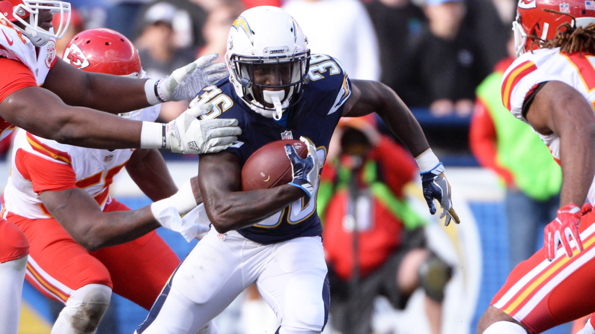 Dallas Cowboys sign running back Ronnie Hillman; Zeke insurance?