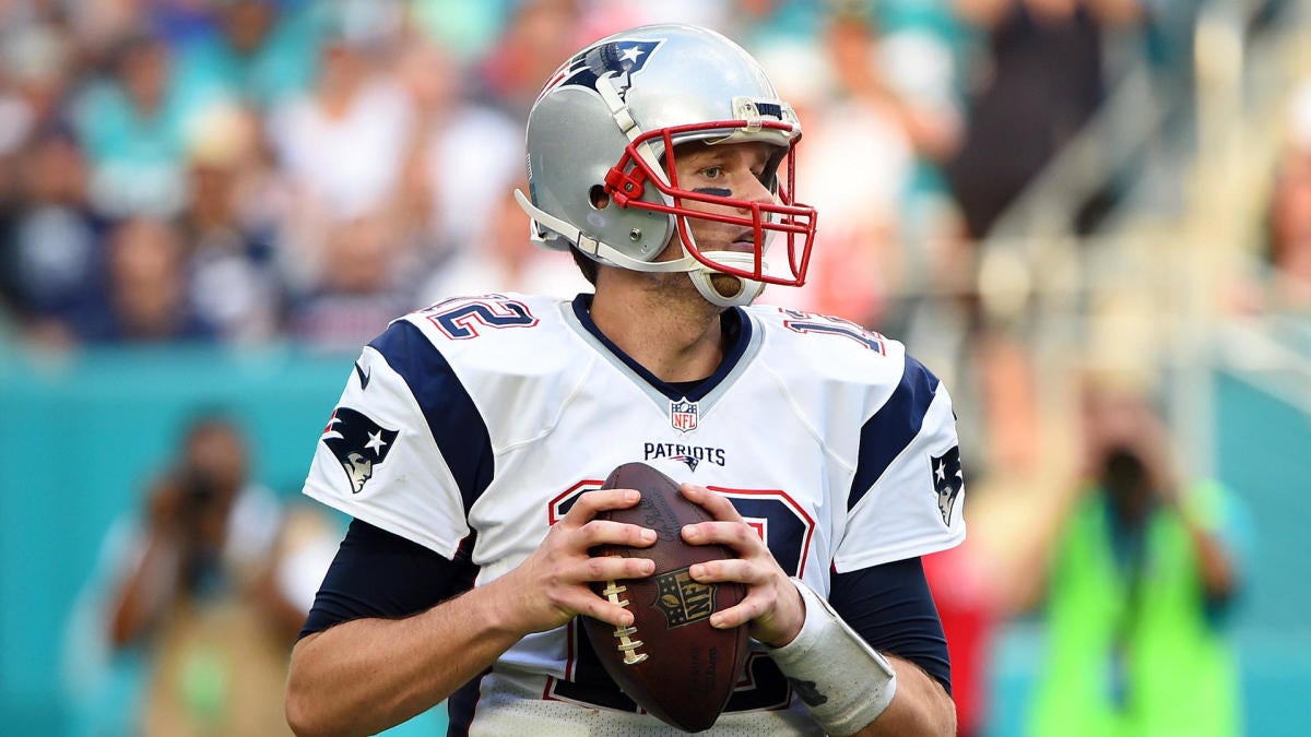 Agent: Brady didn't have concussion last season