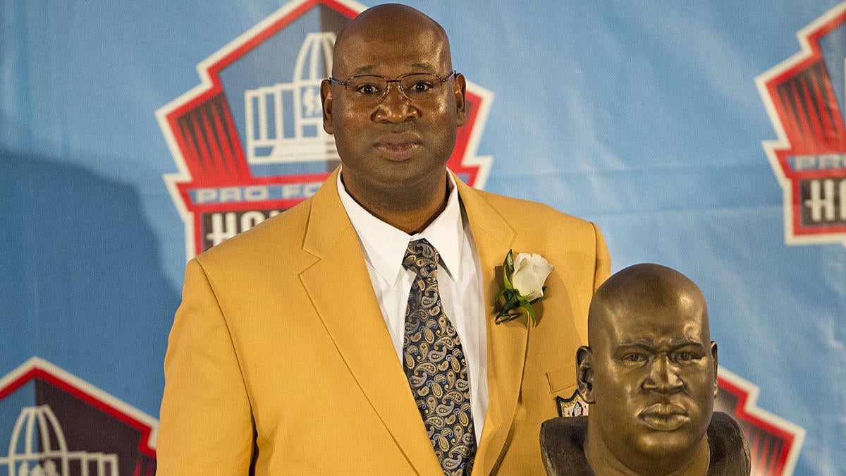 Cortez Kennedy, NFL Hall of Famer, dies at 48