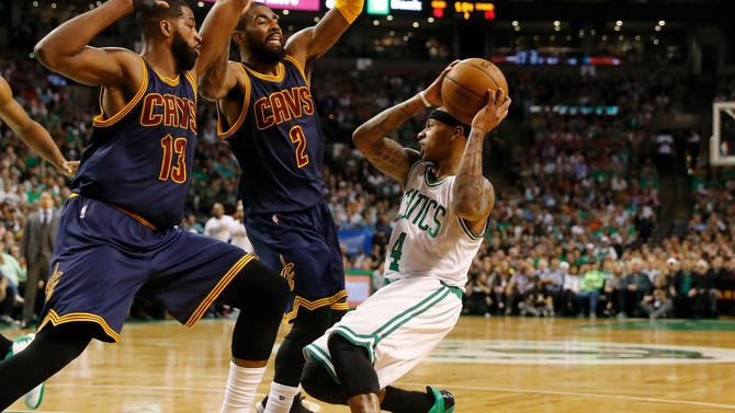 Isaiah Thomas trapped