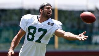 Eric Decker meets with Tennessee Titans