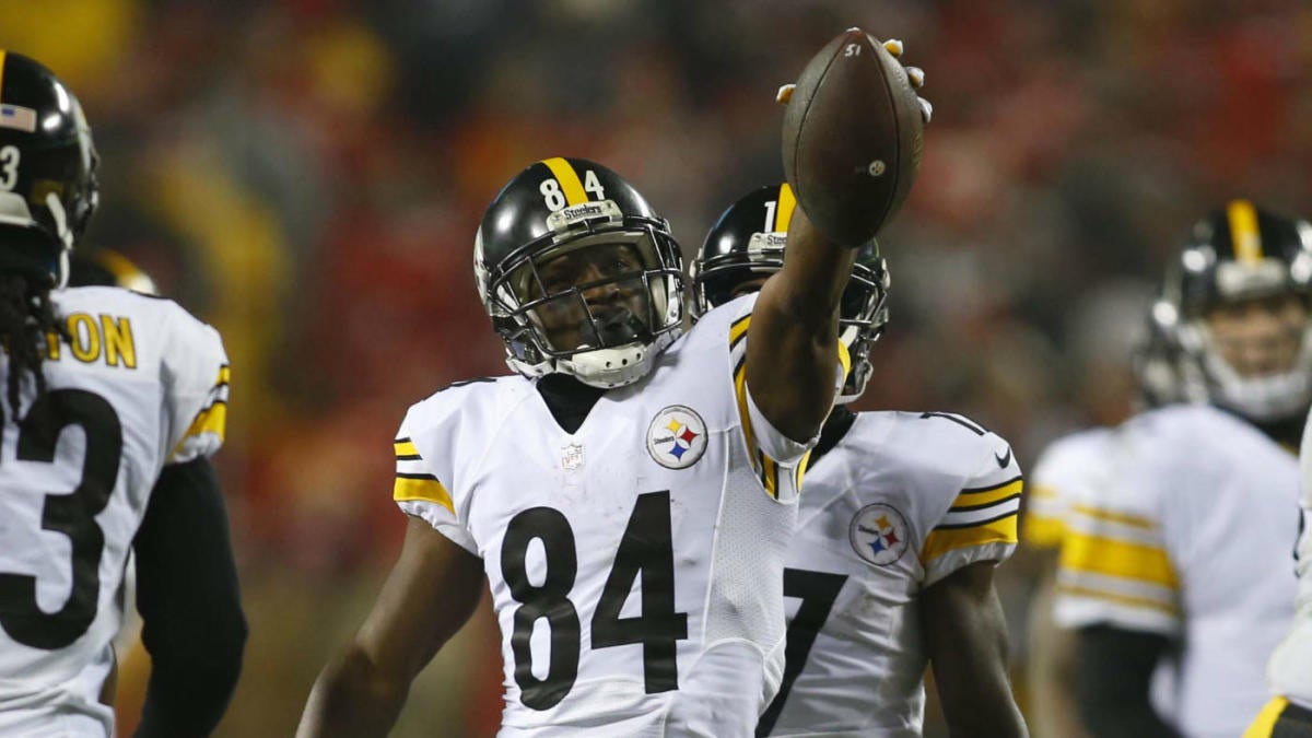 One & a Half Years After Sideline Meltdown, Antonio Brown Again