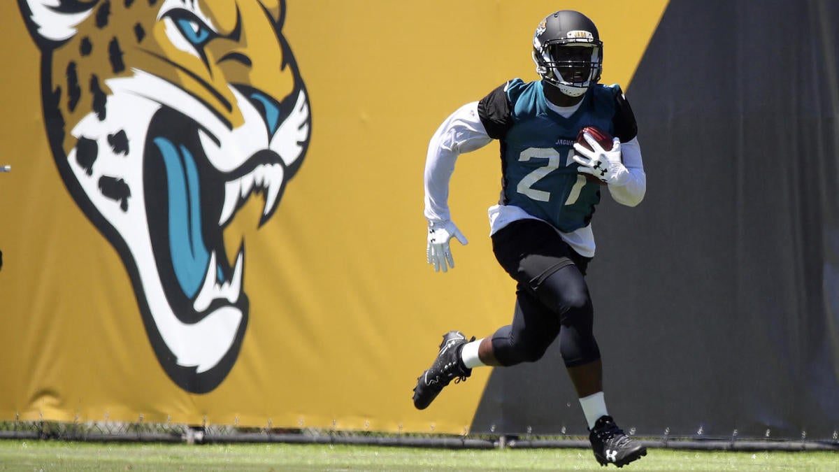 Jacksonville, FL, USA. 7th Jan, 2018. Jacksonville Jaguars defensive tackle  Abry Jones (95) during the AFC Wild Card football game between the Buffalo  Bills and the Jacksonville Jaguars at EverBank Field in