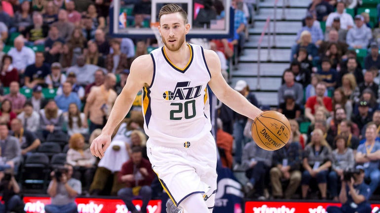 Gordon Hayward introduces himself to Celtics fans by praising their smarts
