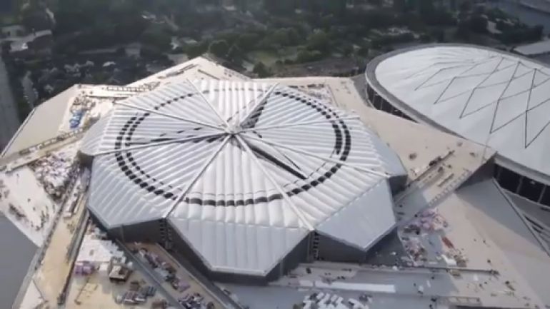 Here's how the one-of-a-kind retractable roof works at the 