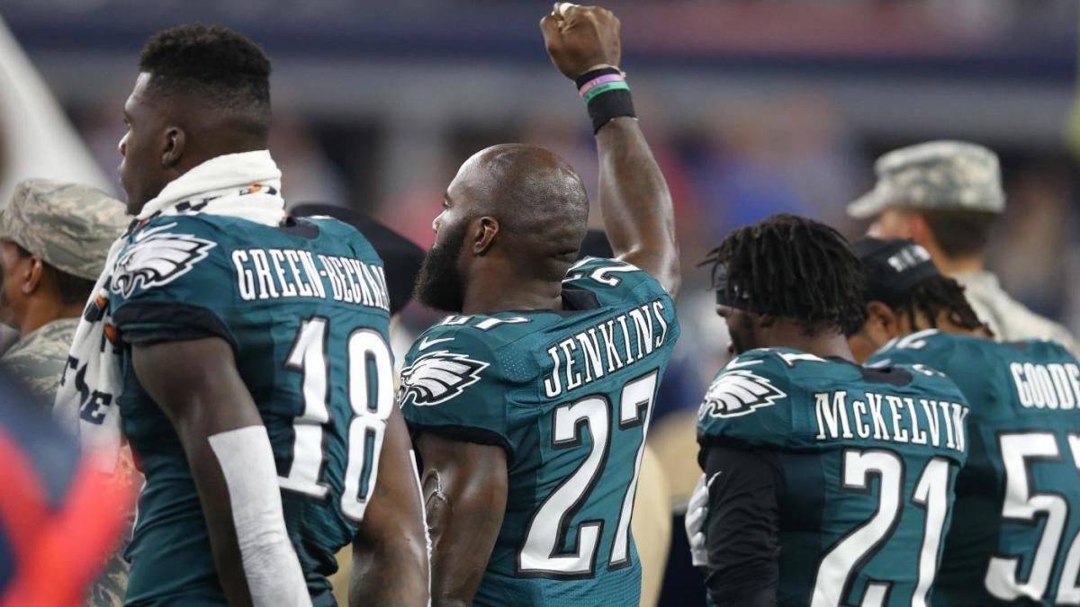 Philadelphia Eagles players protest during National Anthem at Bears game -  ABC7 Chicago