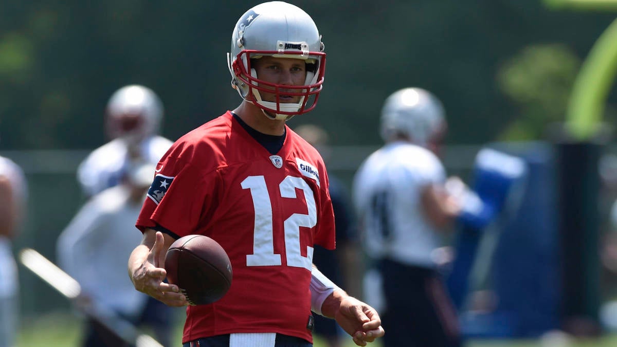 Tom Brady Speaks Out On Concussions: 'I Really Don't Think That's Anybody's  Business'