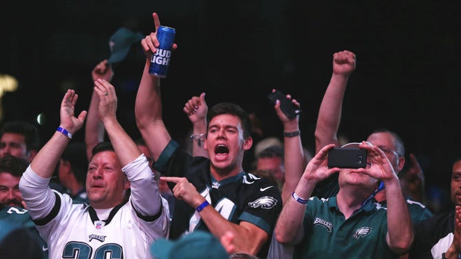 eagles-fans.jpg