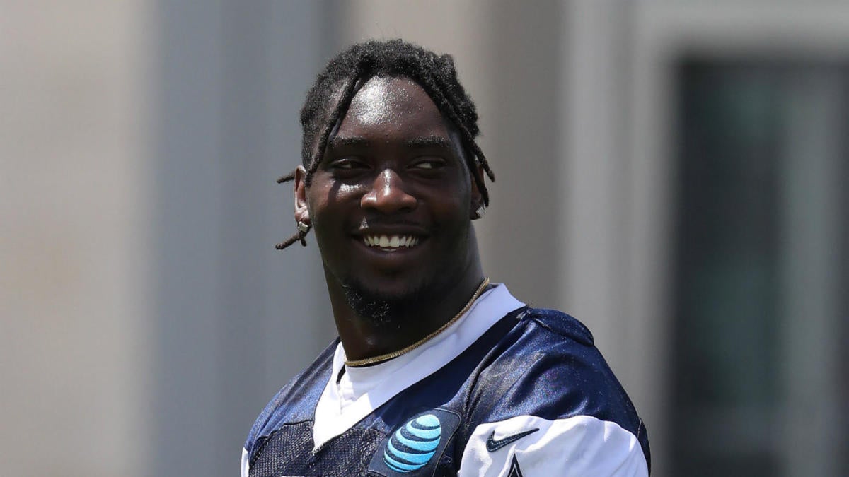 Cowboys DE DeMarcus Lawrence Striving to be a Mentor to Youth