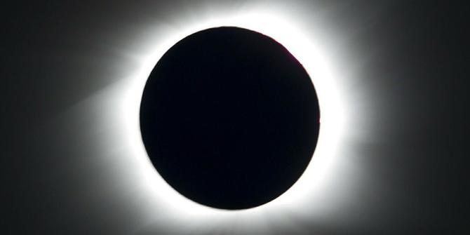 solar-eclipse.jpg