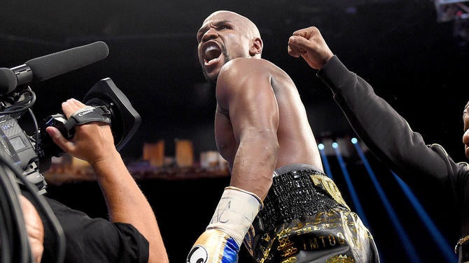 Mayweather-wins.jpg