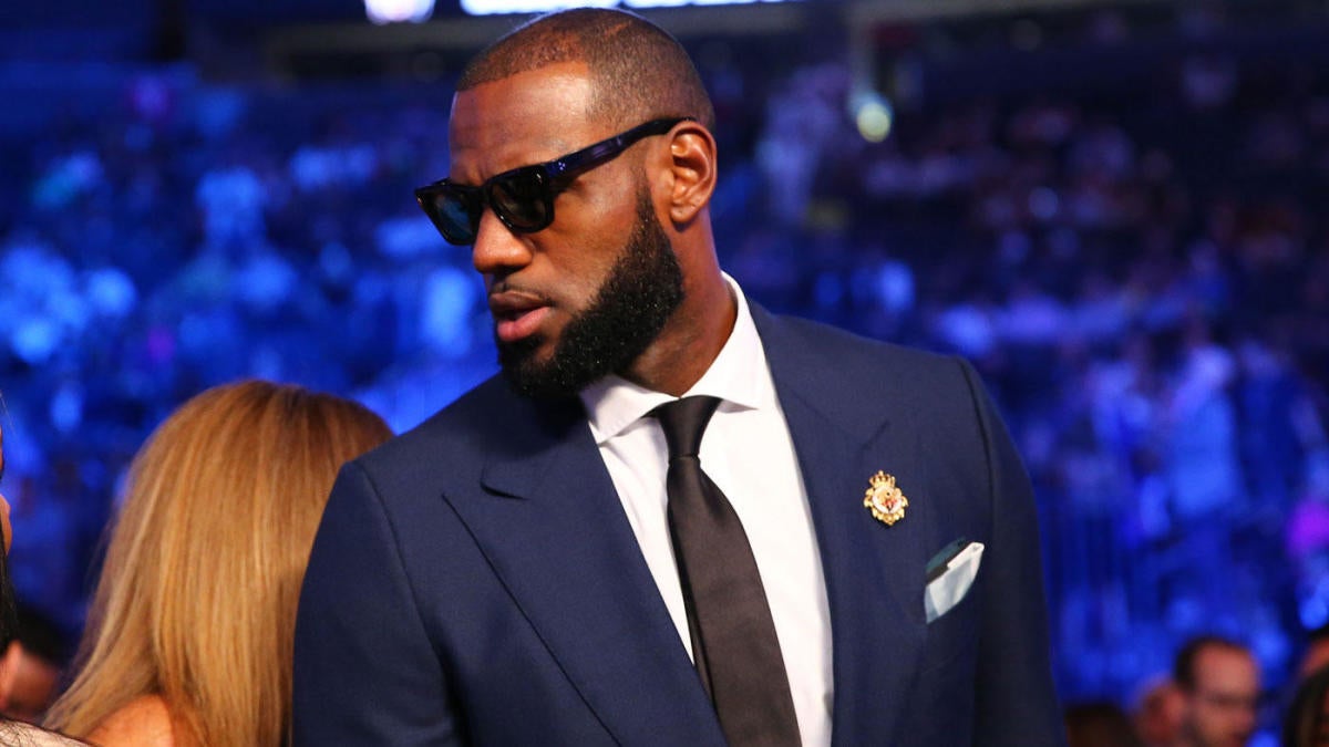 Mayweather vs. McGregor fight: LeBron James, Jamie Foxx sitting ...