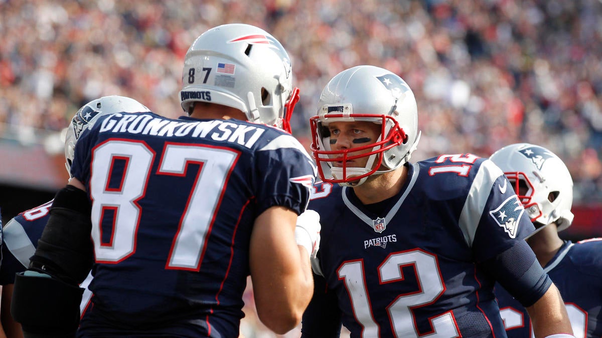 Tom Brady reacts to Rob Gronkowski trade: Run it back!