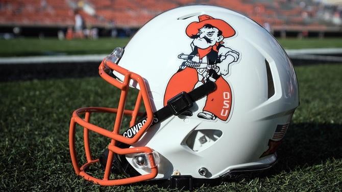 oklahoma-state-pistol-pete-helmet.jpg