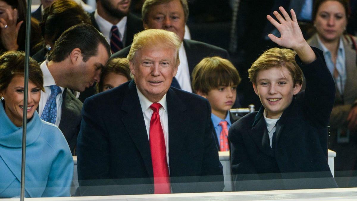 Trump S Son Barron Plays For Pro Soccer Club S Youth Team As A