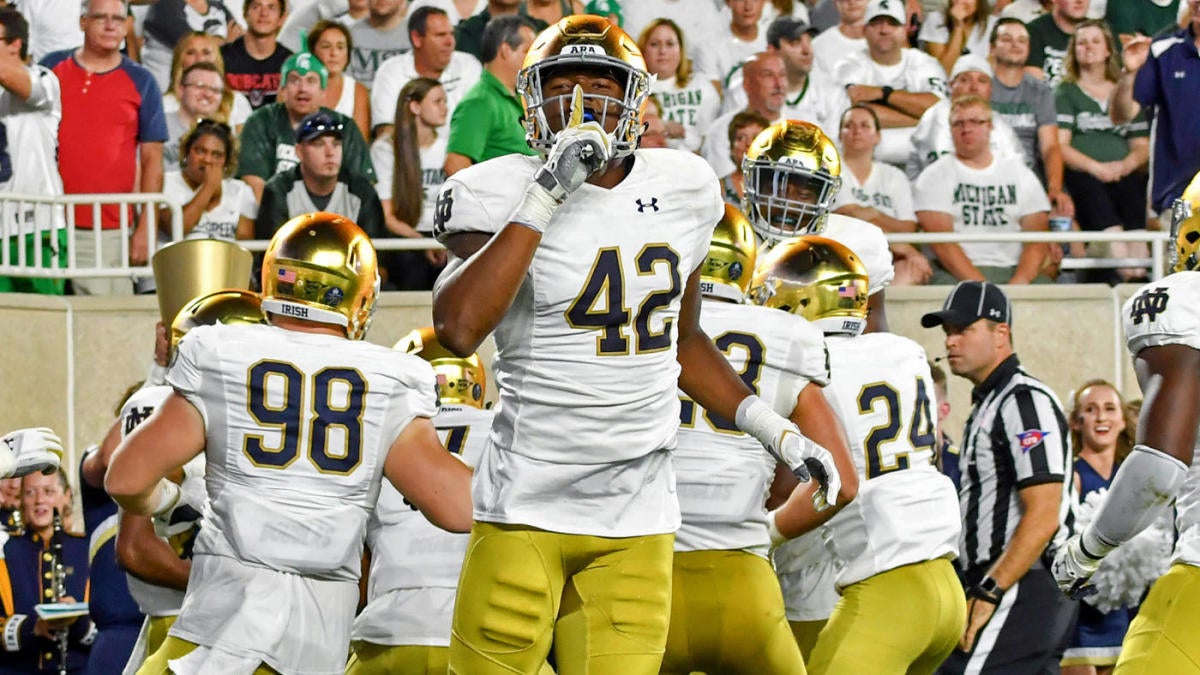 Notre Dame All-American defensive end, potential first-round pick Julian Okwara out for the season