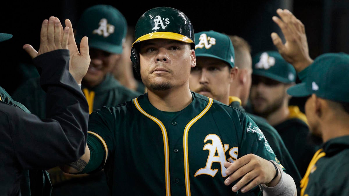 Oakland A's Bruce Maxwell first MLB player to kneel during anthem