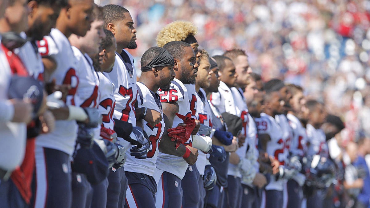 NFL Season Begins With Protests at Texans-Chiefs Game - WSJ