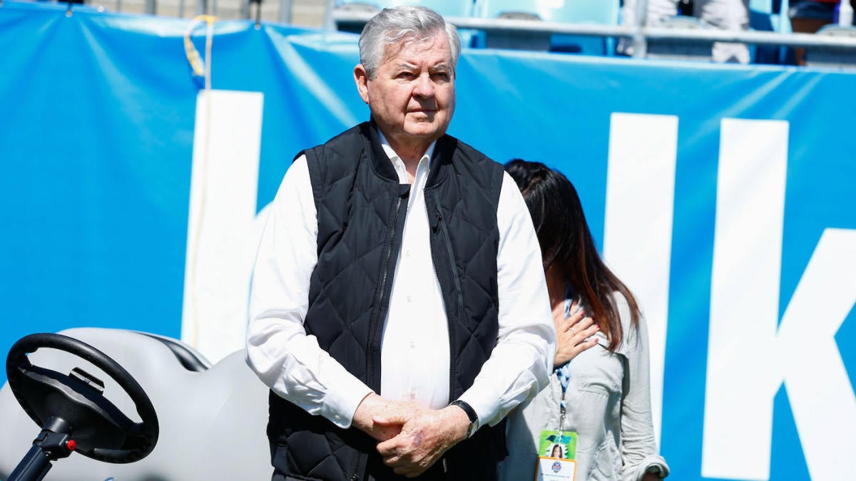 NFL to Continue Jerry Richardson Investigation Despite Owner's