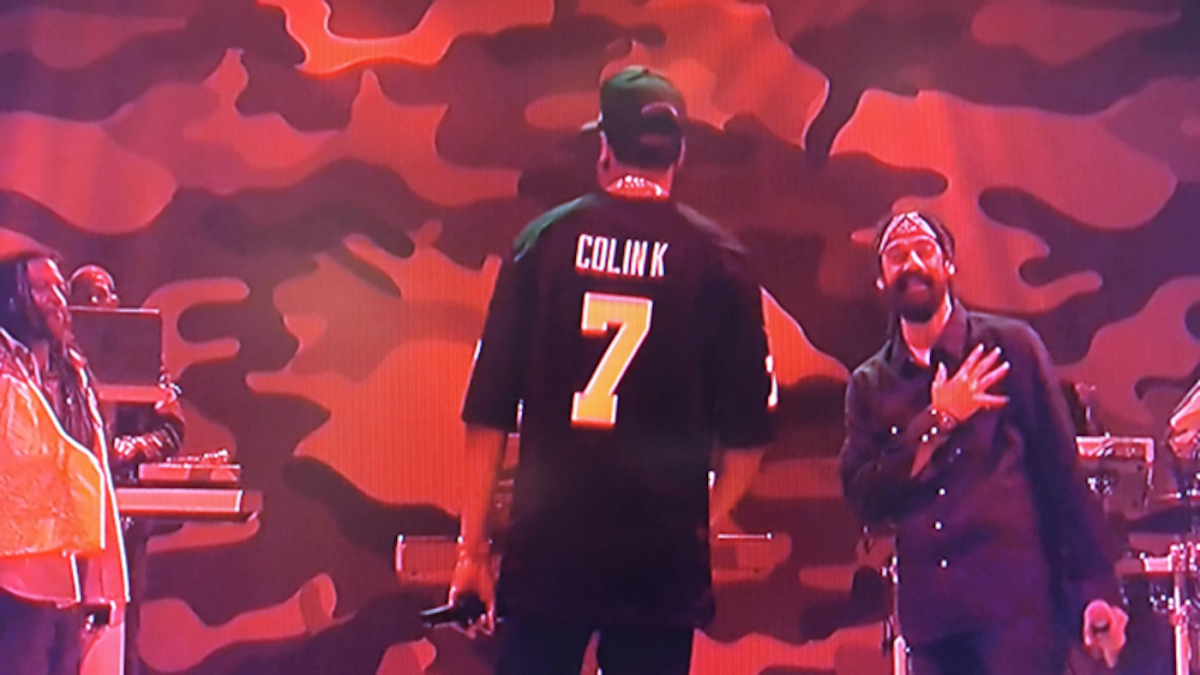 Jay-Z rocks custom Colin Kaepernick 