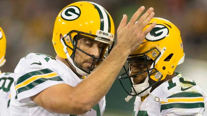 NFL: Chicago Bears at Green Bay Packers