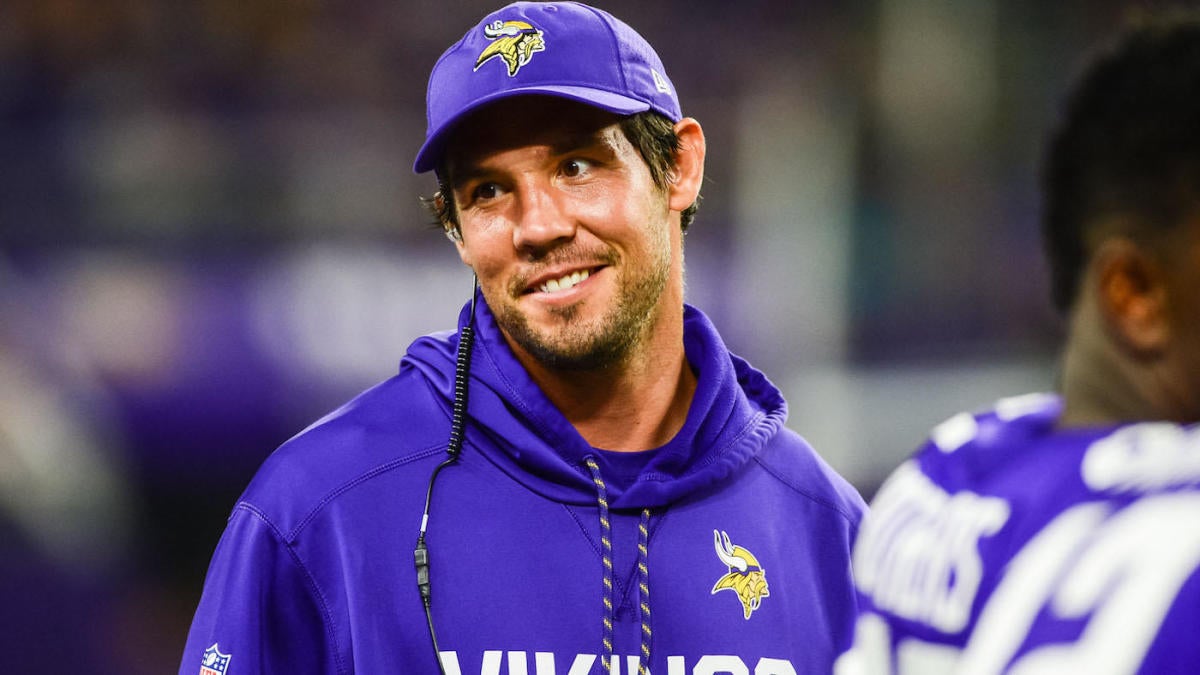 Vikings activate QB Sam Bradford for Saints playoff game