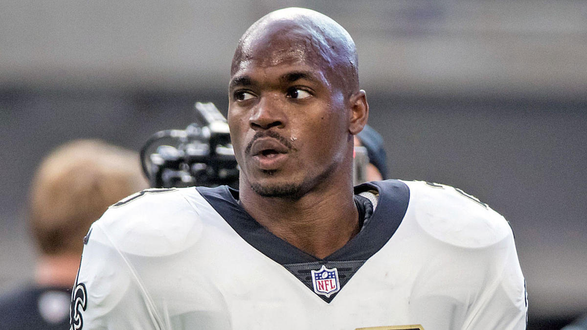 Cardinals complete trade for running back Adrian Peterson