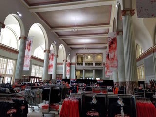 File:Union Station Lobby at Minute Maid Park.jpg - Wikipedia