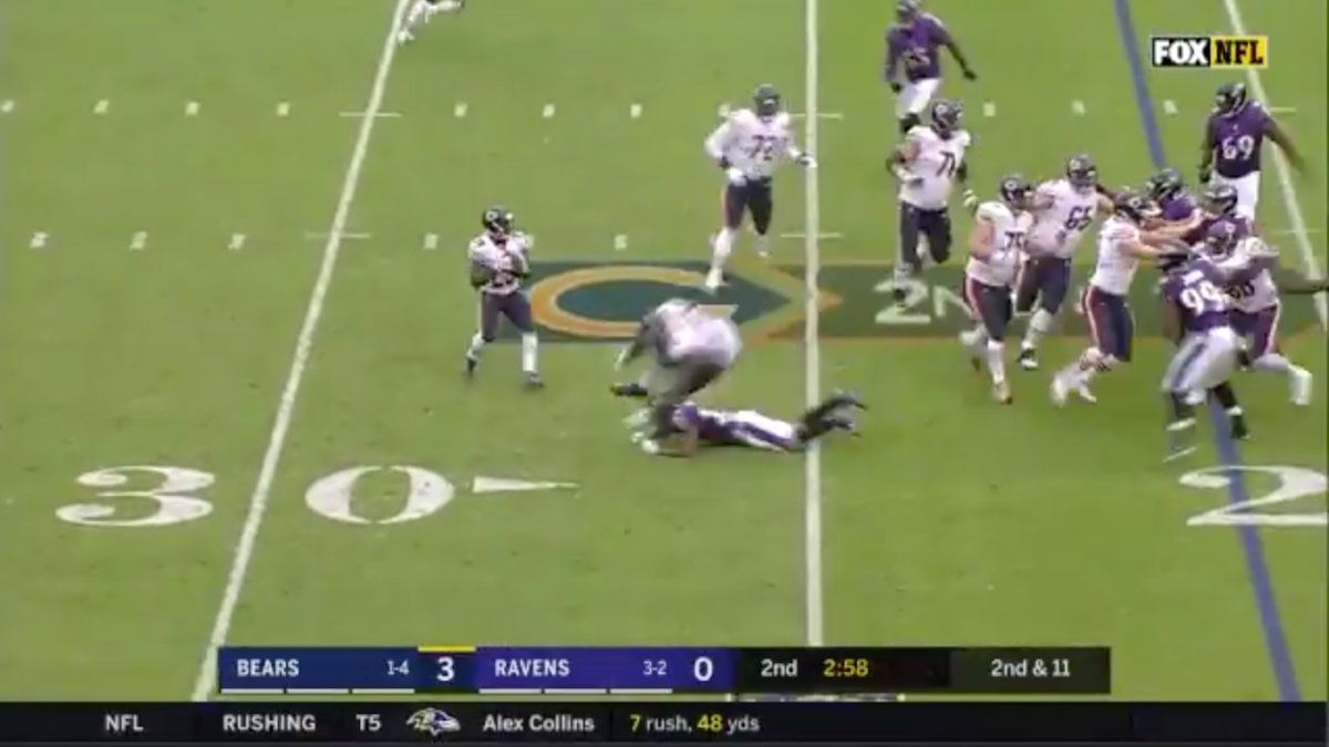 WATCH Bears 5 foot 6 Rookie Becomes Shortest Player To Throw TD Since