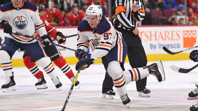 NHL: Edmonton Oilers at Vancouver Canucks