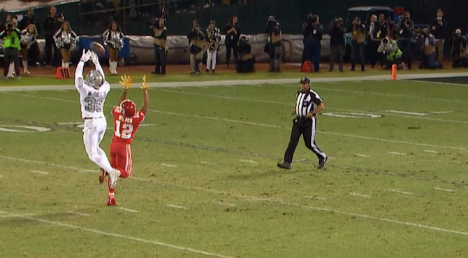 raiders-chiefs-touchdown-tip-10-19-17.png