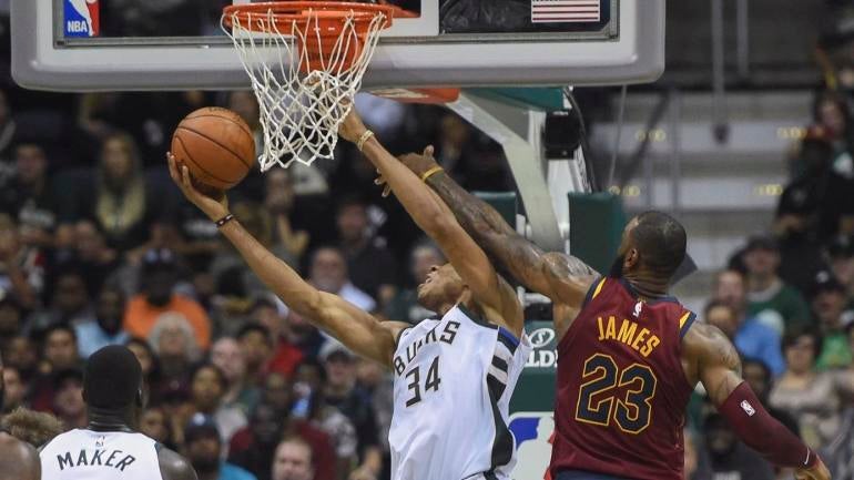Giannis Antetokounmpo takes on LeBron James, but LeBron comes out on top