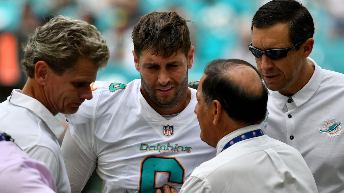 Dolphins confirm multiple cracked ribs for Jay Cutler - NBC Sports