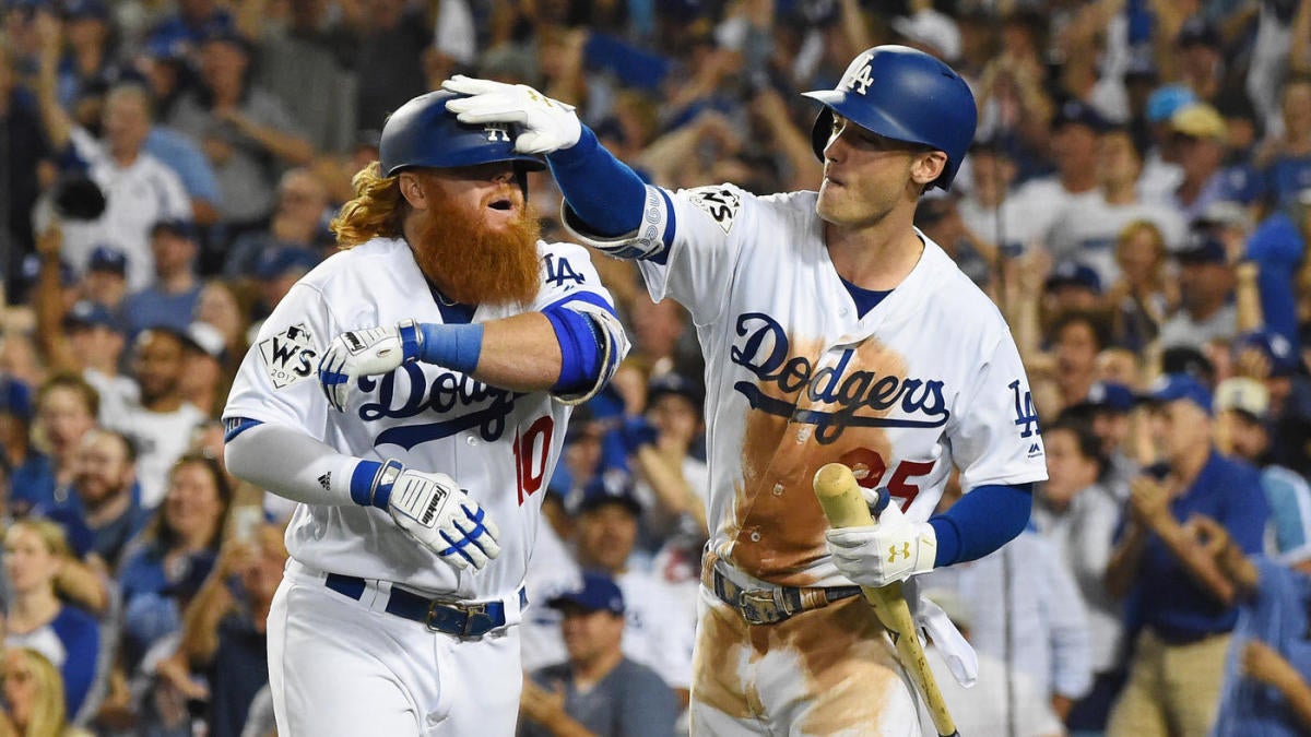 Kershaw, Dodgers beat Astros 3-1 in hot World Series opener