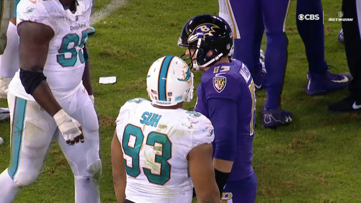 NFL: Dolphins' Alonso won't be suspended for hit on Ravens' Flacco